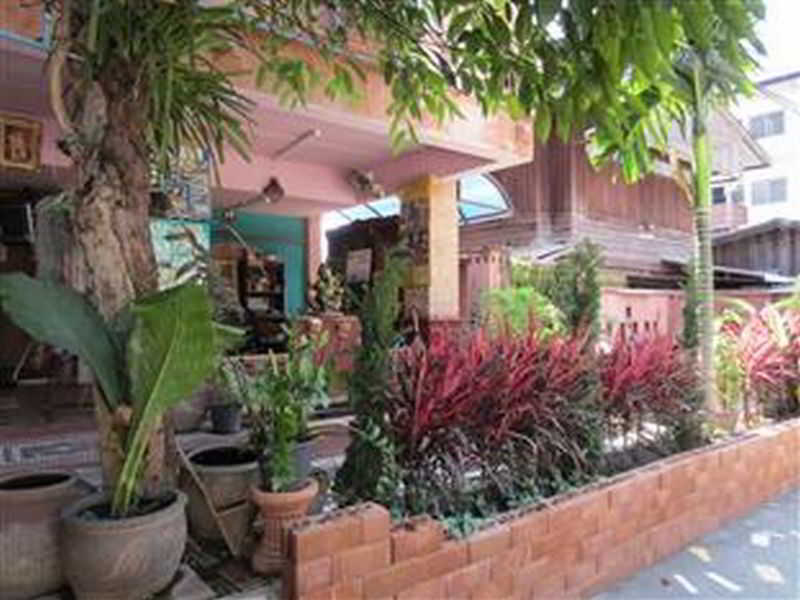 Отель Grace Boutique House Чиангмай Экстерьер фото